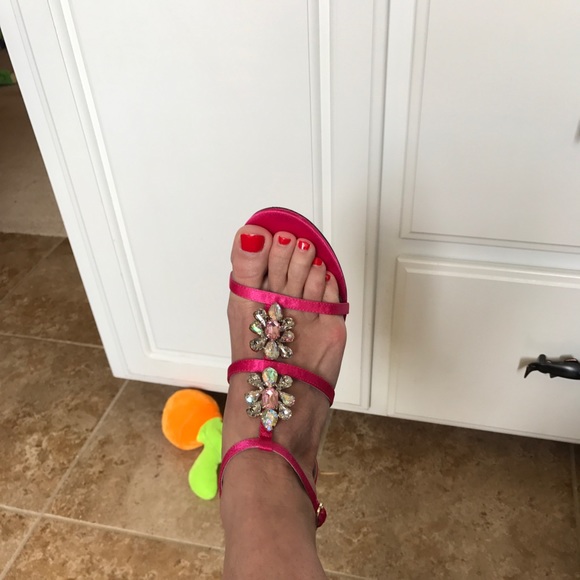 Adrianna Papell Shoes - Adrianna Apell strapping sandals Adrianna Papell Shoes - Adrianna Apell strapping sandals